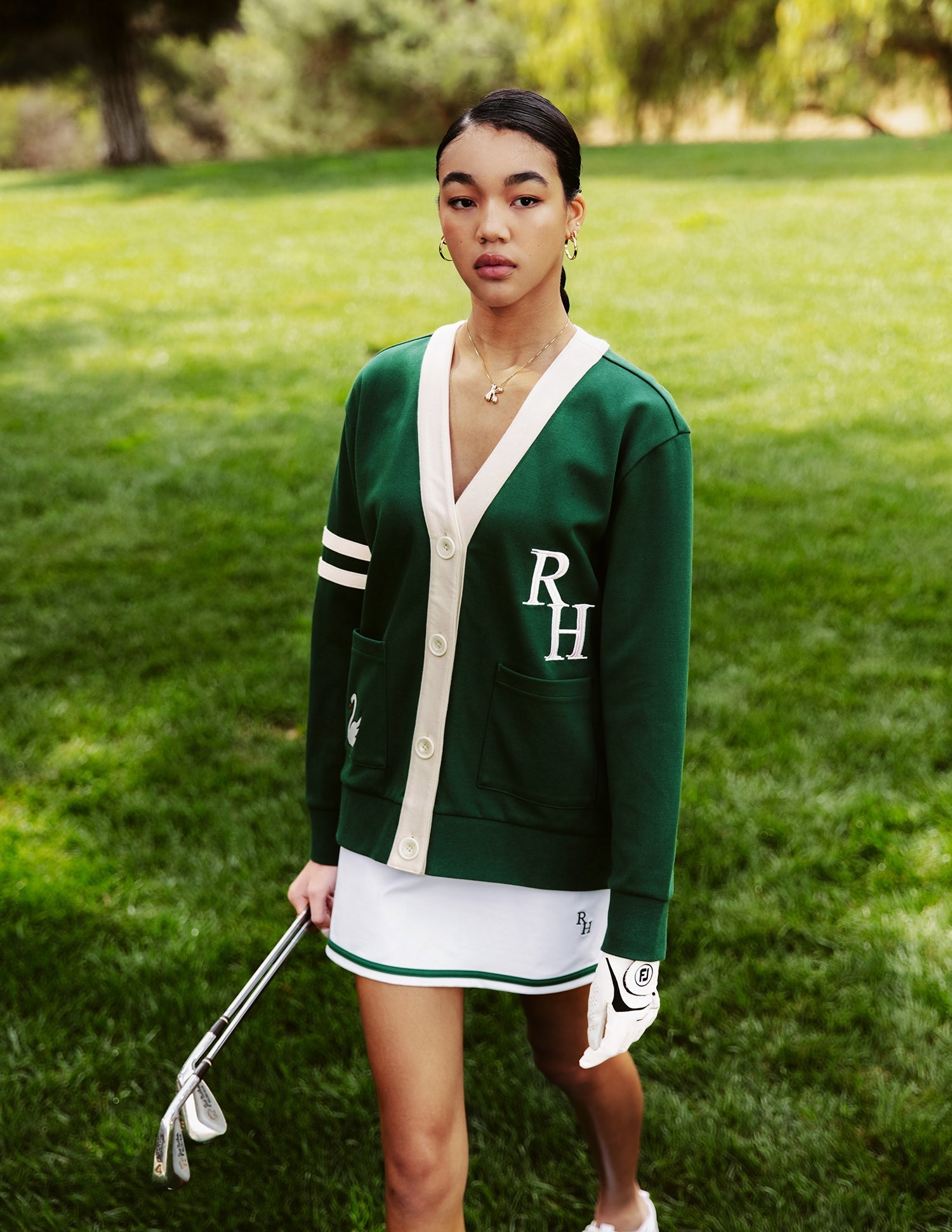 Country Club Dress Code for Women: The Ultimate Style Guide Recreational Habits Country Club Dress Code for Women: The Ultimate Style Guide Recreational Habits