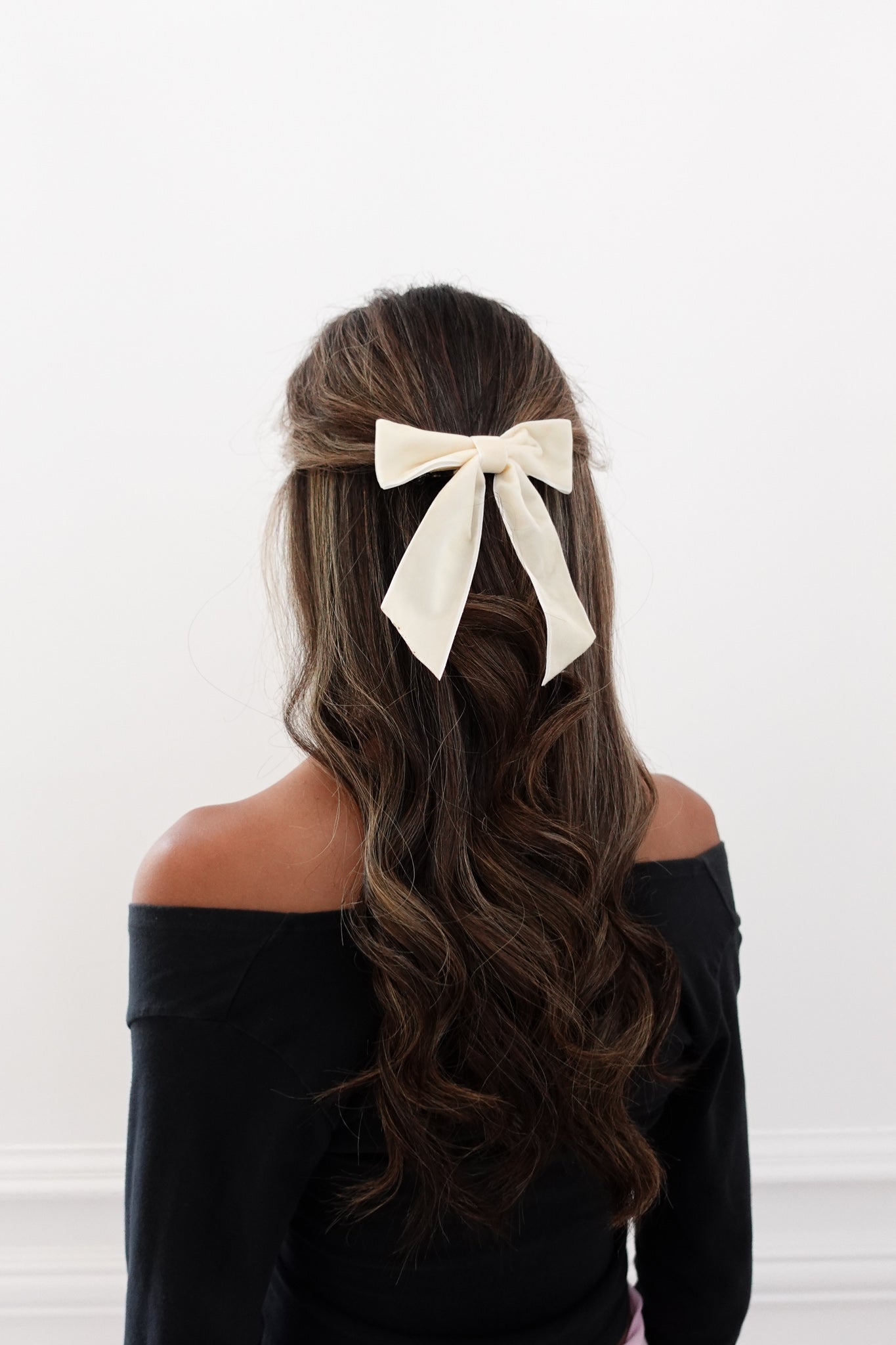 Ivory Velvet Medium Hair Bow