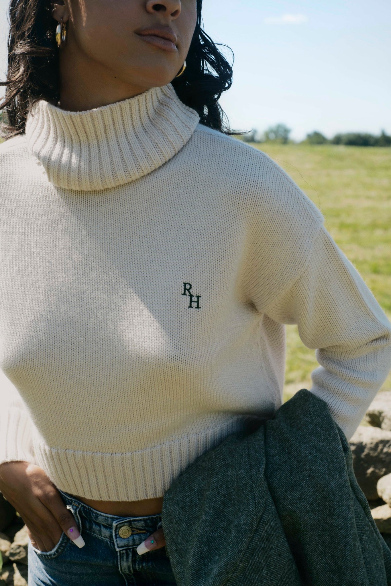 Athos Cropped Turtleneck Sweater in Oatmeal